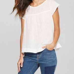 Universal Threads Womens XS Flutter Sleeve White